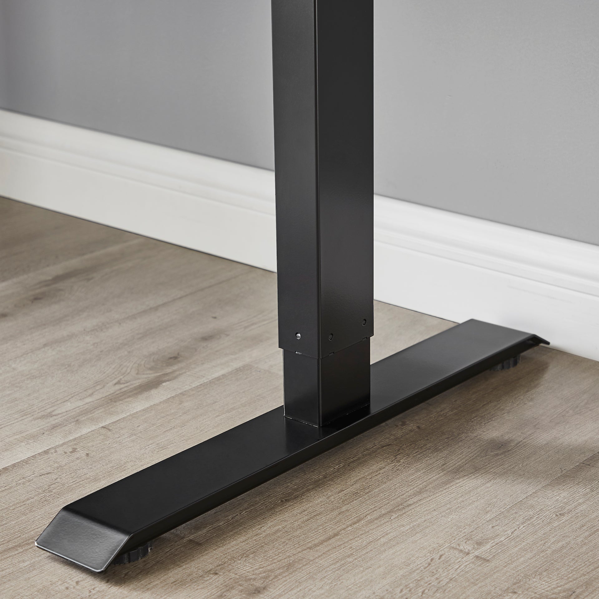 Walnut Wood-Top Rise Desk Clutch Chairz