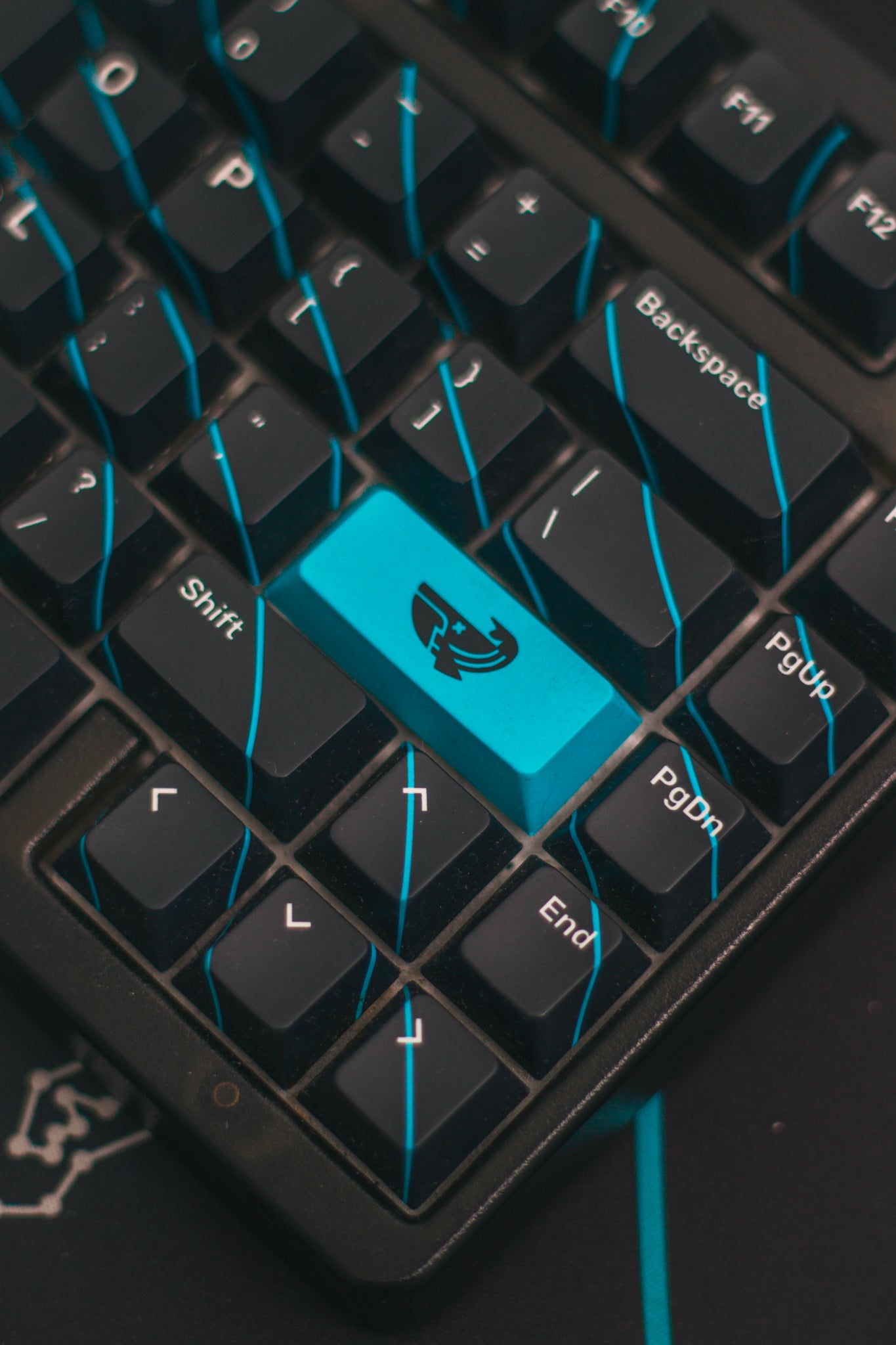 B0aty X Ghost K75 Keyboard Combo - Constellation