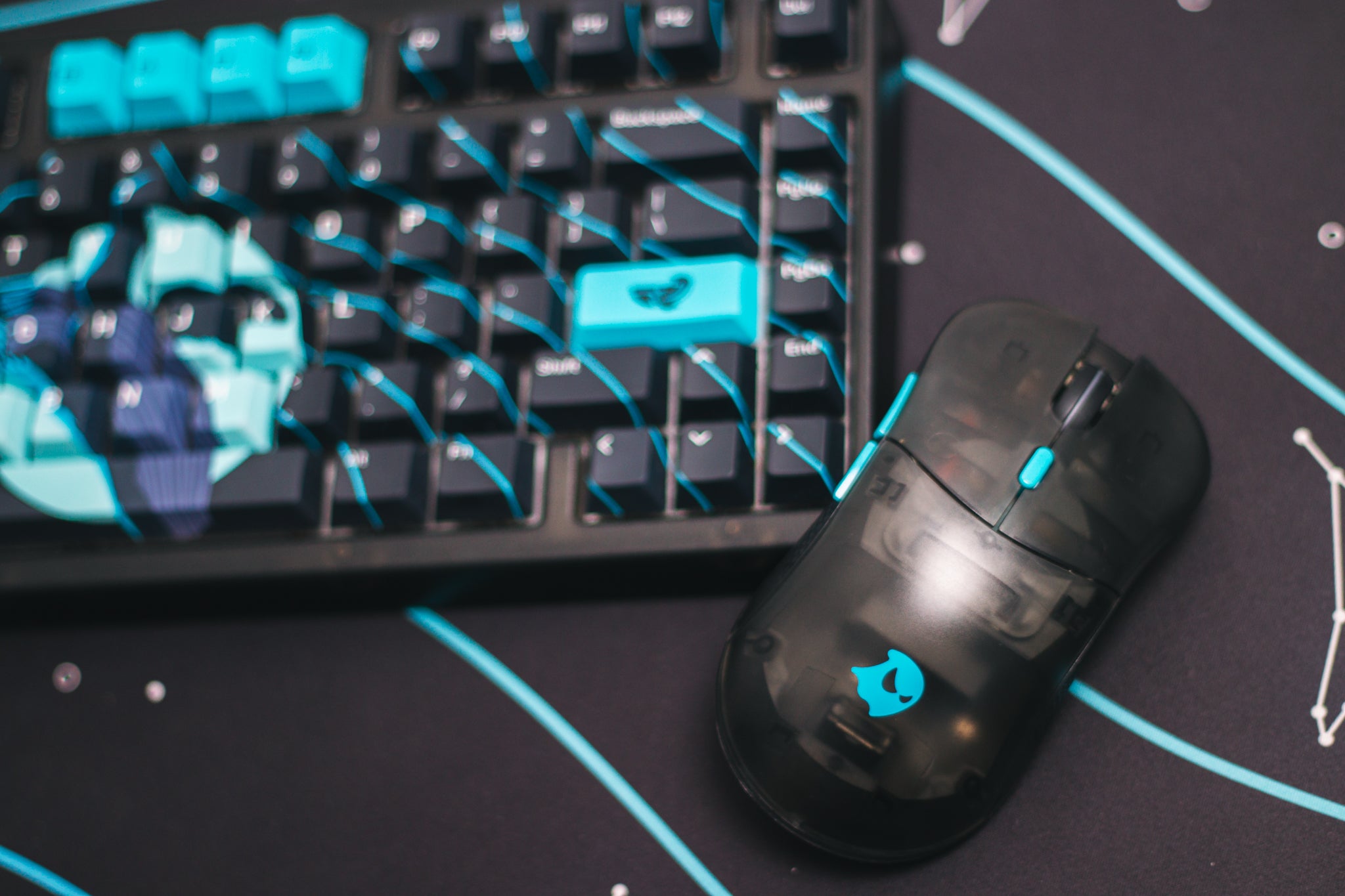 K75 Mechanical Keyboard - Space Whale