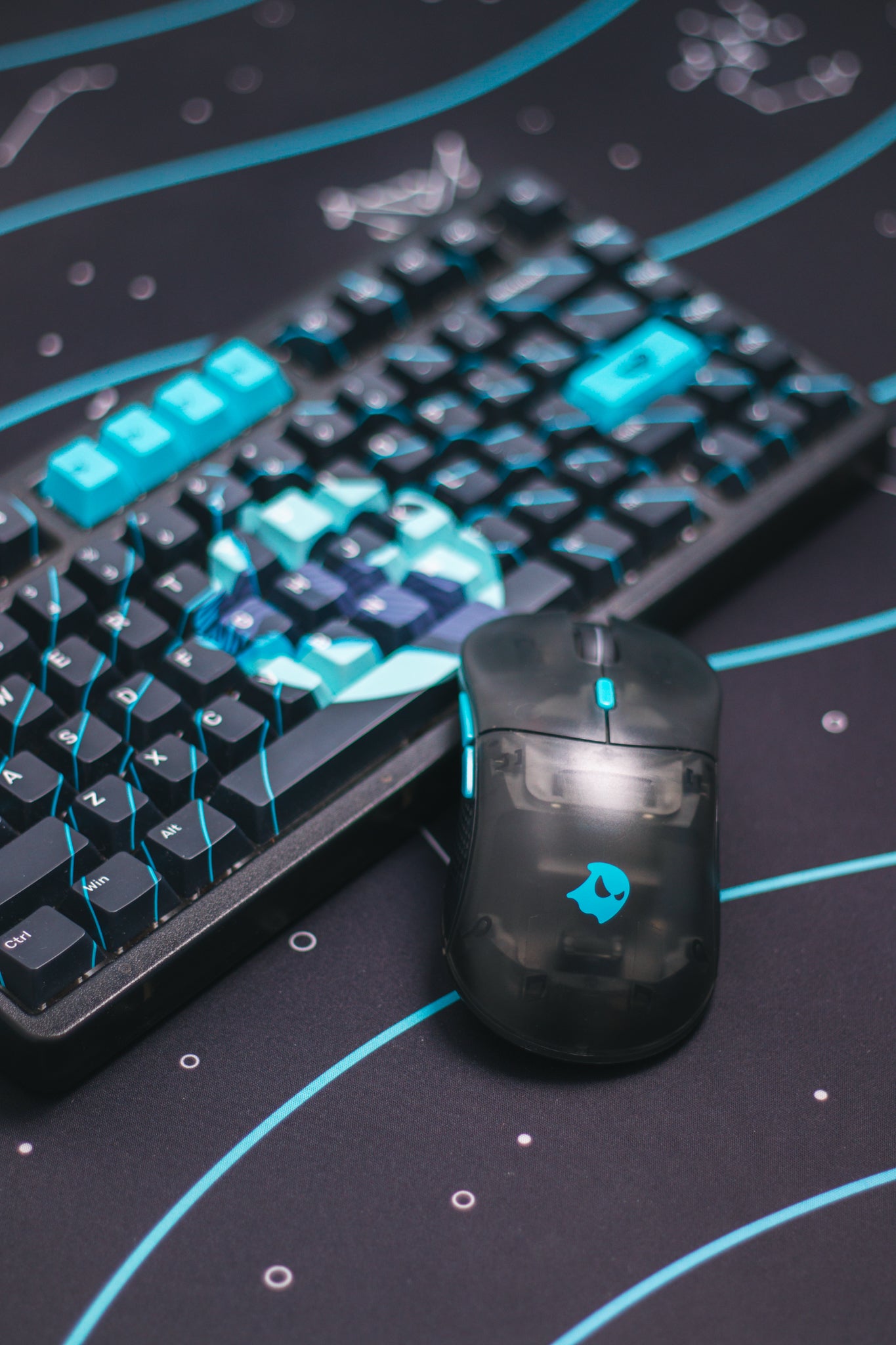 K75 Mechanical Keyboard - Space Whale