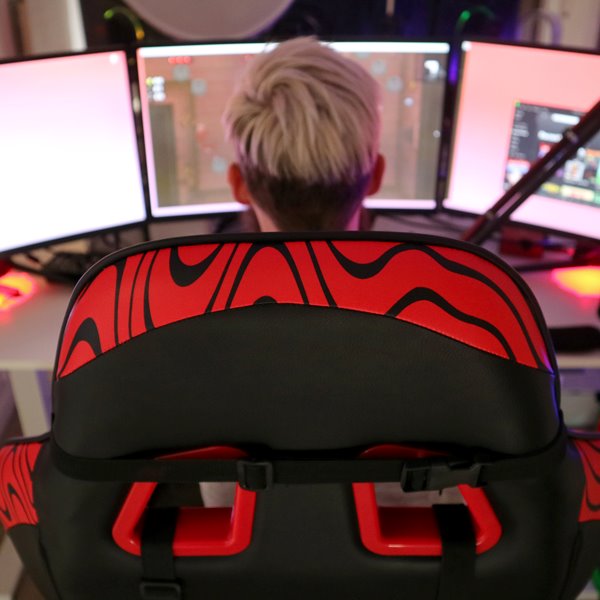 Pewdiepie Edition - Throttle Series Gaming Chair Clutch Chairz 