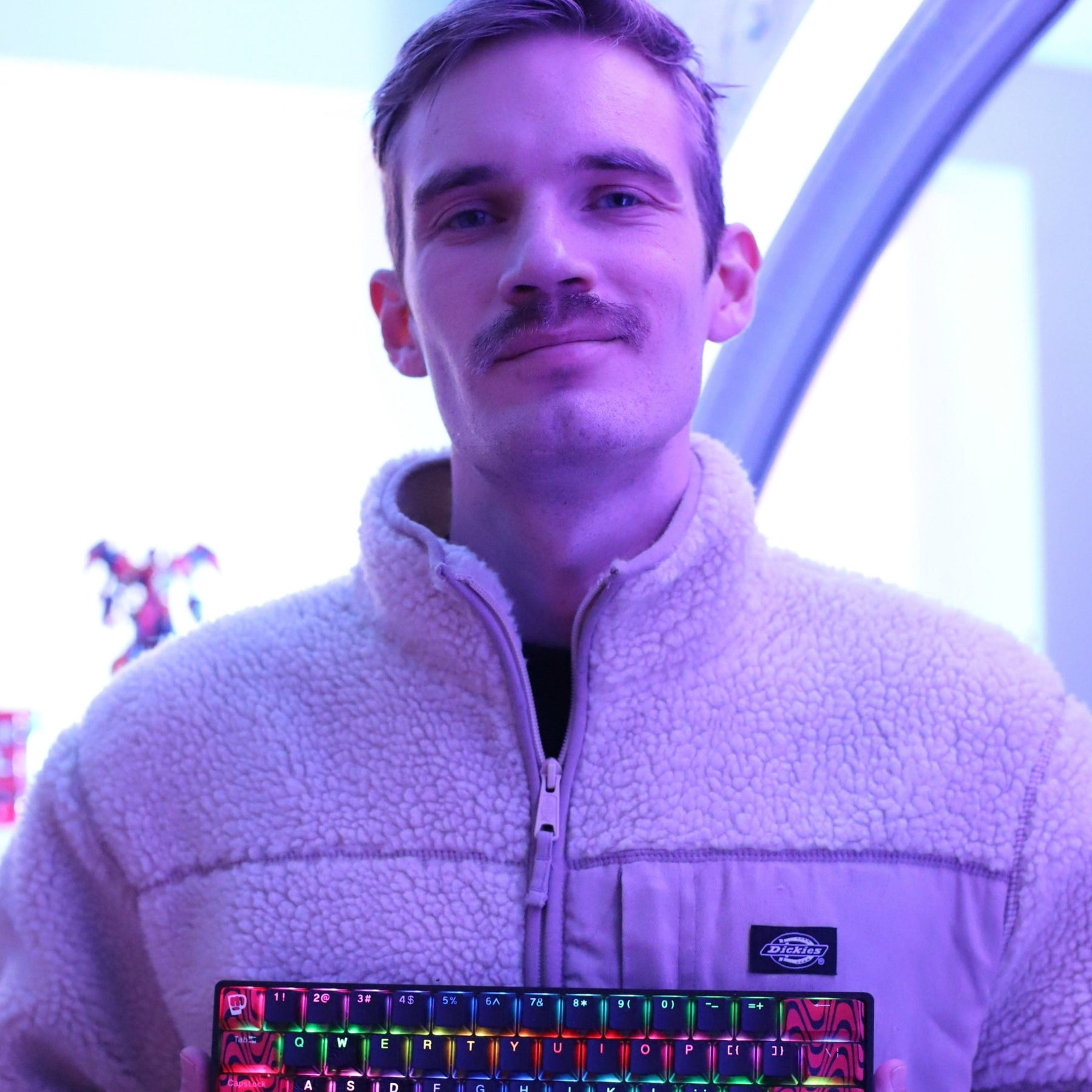 Pewdiepie - Ghost Keyboards - Brofist ESC Keycap - IN HAND Pewdiepie - Ghost Keyboards - Brofist ESC Keycap - IN HAND